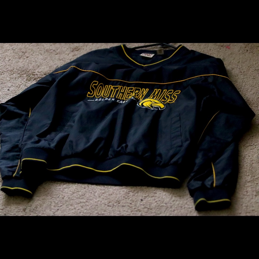 Southern Miss Golden Eagles sweatshirt